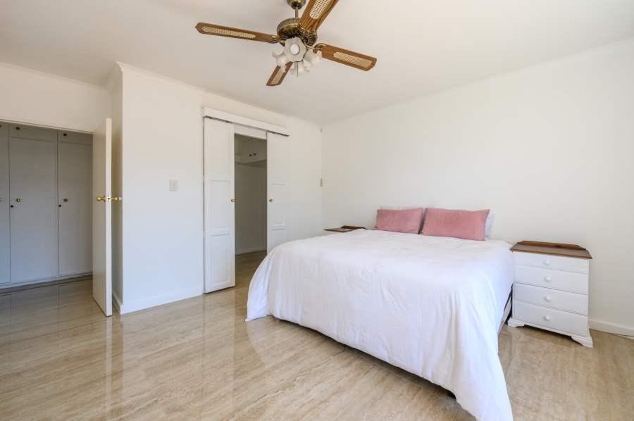 7 Bedroom Property for Sale in Summerstrand Eastern Cape